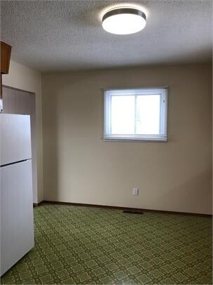 Building Photo - 9502-9105 105 Ave