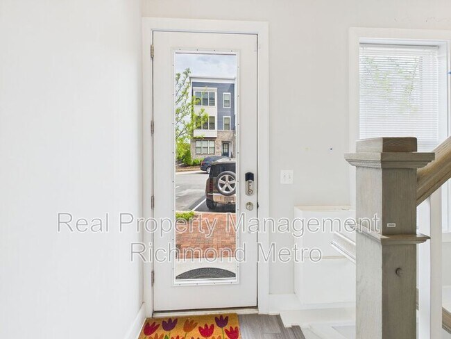 Foto del edificio - 5232 Old Main St