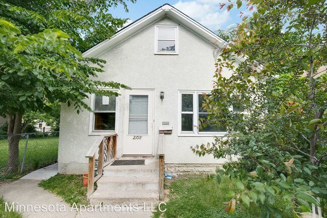 Building Photo - 2718 James Ave N
