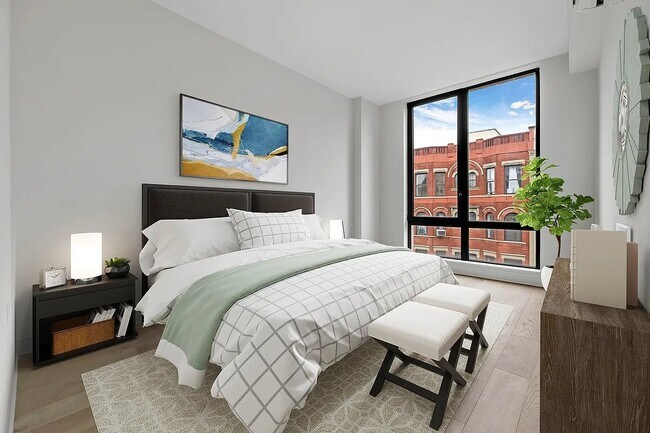 Building Photo - 127 W 112th St