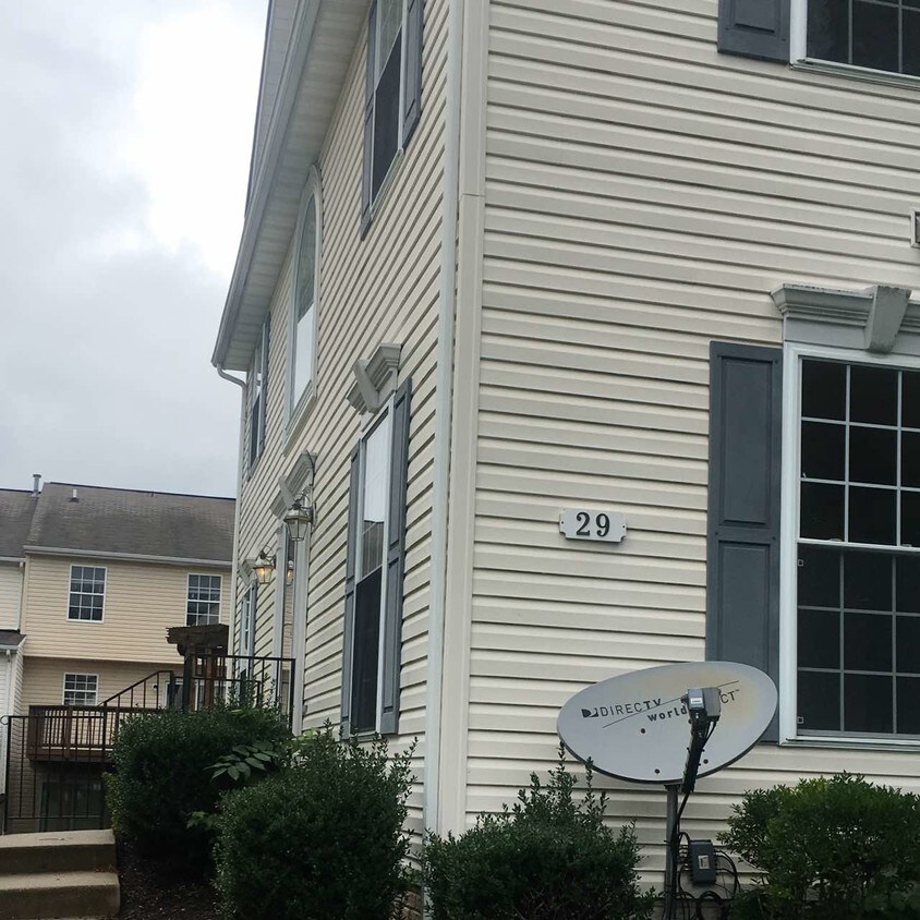 29 Bensmill Ct, Reisterstown, MD 21136 Townhome Rentals in