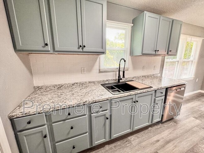 Building Photo - 103 N Cogan Ln