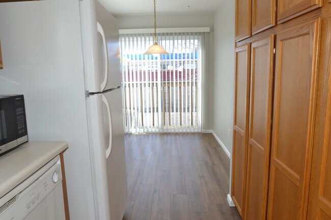 Dining area from kitchen - 121 E Swallow Rd