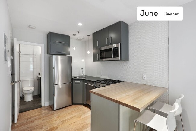 Photo - 491 W 22nd St Apartment