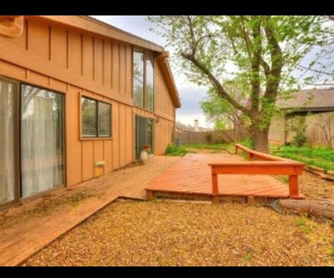 Foto del edificio - 4605 Dove Tree Ln