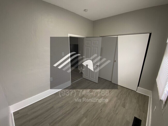 Foto del edificio - 4702 Bryant Ave