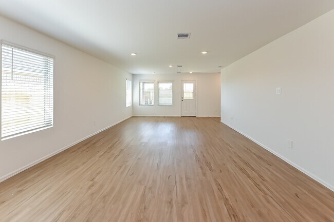 Building Photo - 24215 Becker Hollow Ln