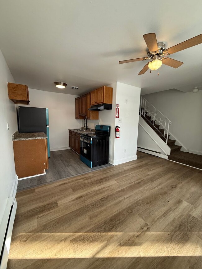 Building Photo - 1438 S 8th St