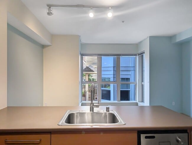 Photo - 1410 E Pine Street W208 Apartment