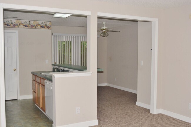 Foto del edificio - 2 Bed 1.5 Bath House In Lillington