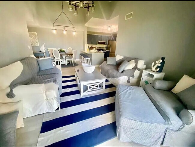 Building Photo - 15115 Michelangelo Blvd