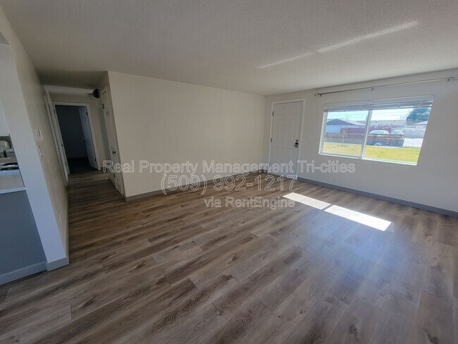 Building Photo - 1817 Cartmell St