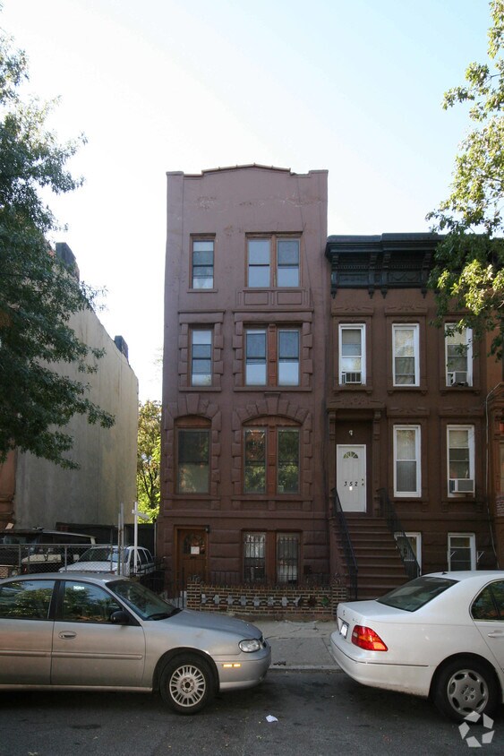 Primary Photo - 354 Vernon Ave