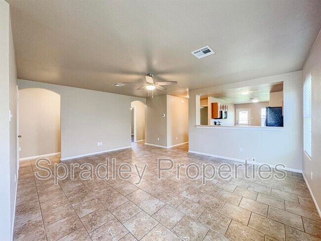 Building Photo - 212 Avrshire Ln