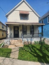 Building Photo - 197 Condon Ave