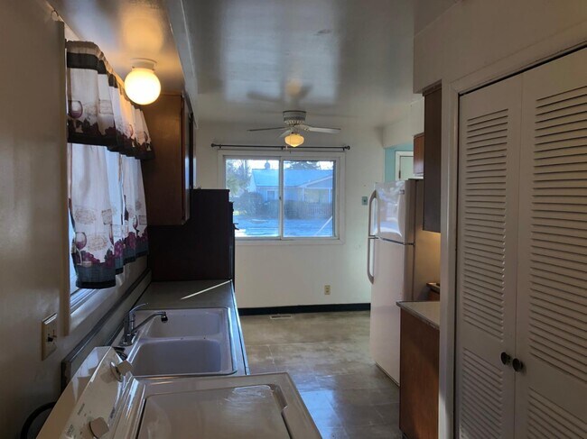 Foto del edificio - 1223 Duncan Ave