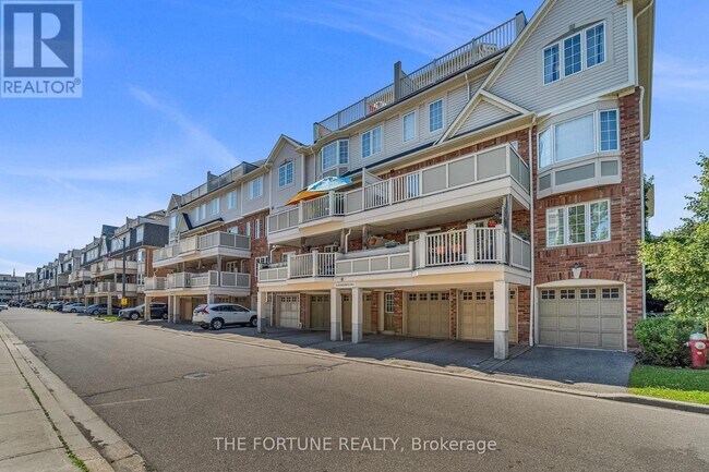 Building Photo - 720 Neighbourhood Cir