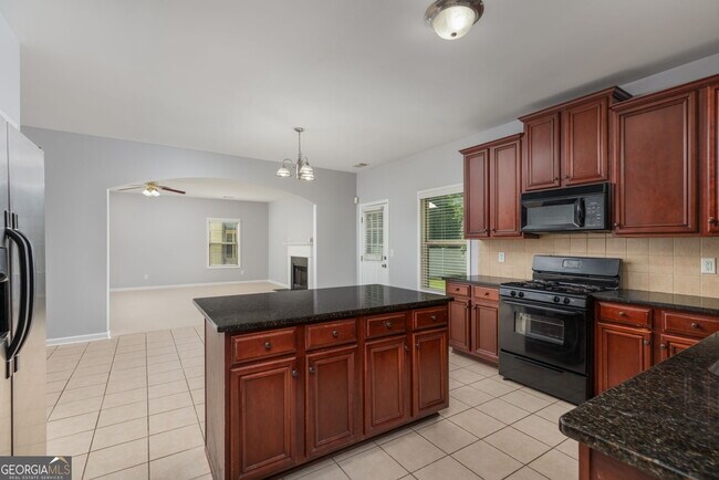 Foto del edificio - 168 Summer Grove Ln