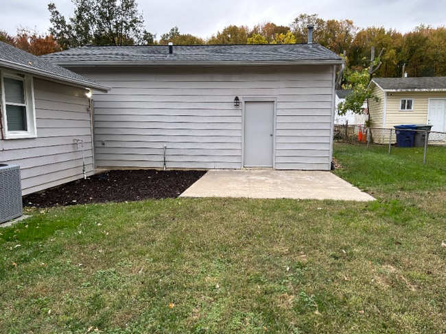 Photo - 5520 Halwis St House