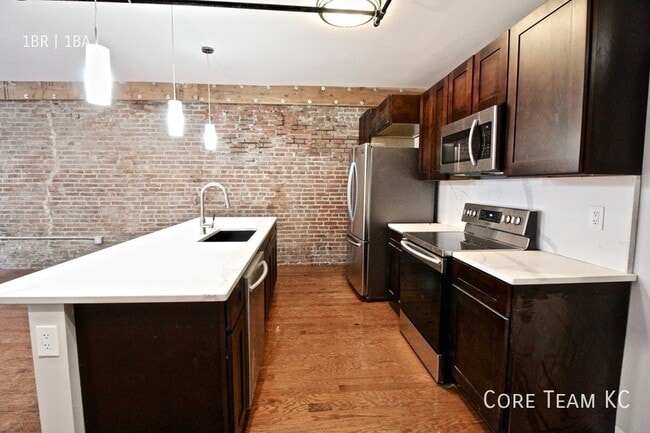 Building Photo - 1223 Union Ave