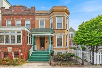 Building Photo - 1705 W Henderson St