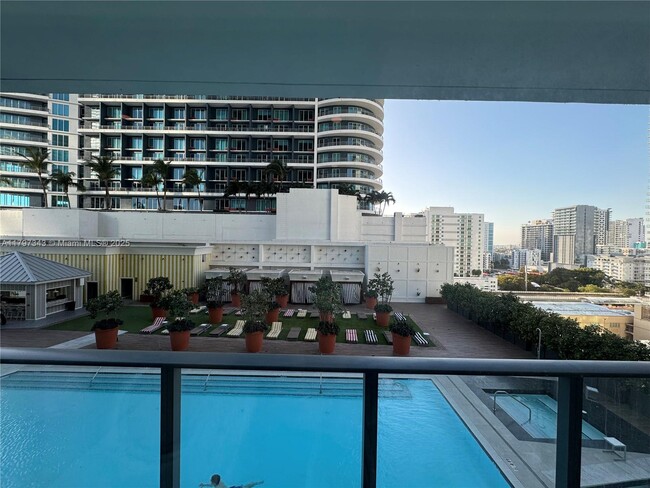 Foto del edificio - 1300 S Miami Ave