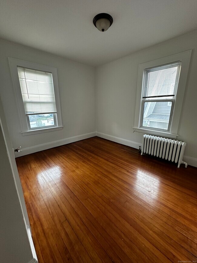 Building Photo - 333 Gurdon St