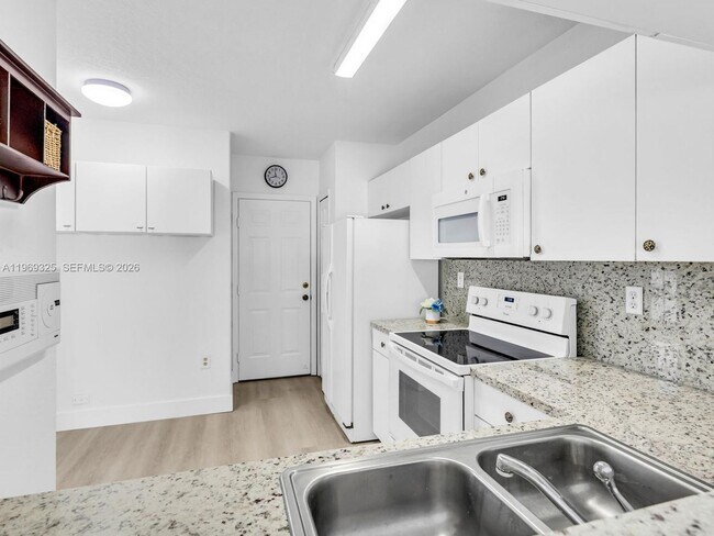 Foto del edificio - 11512 NW 48th Terrace