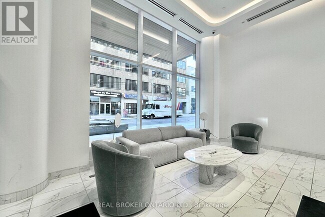 Photo du bâtiment - 121 St Patrick St