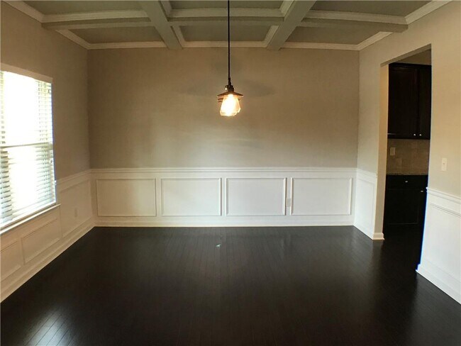 Building Photo - 933 Whitfield Oak Way NE