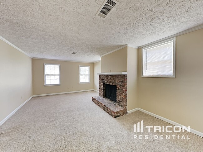 Foto del edificio - 414 Breezy Dr SW