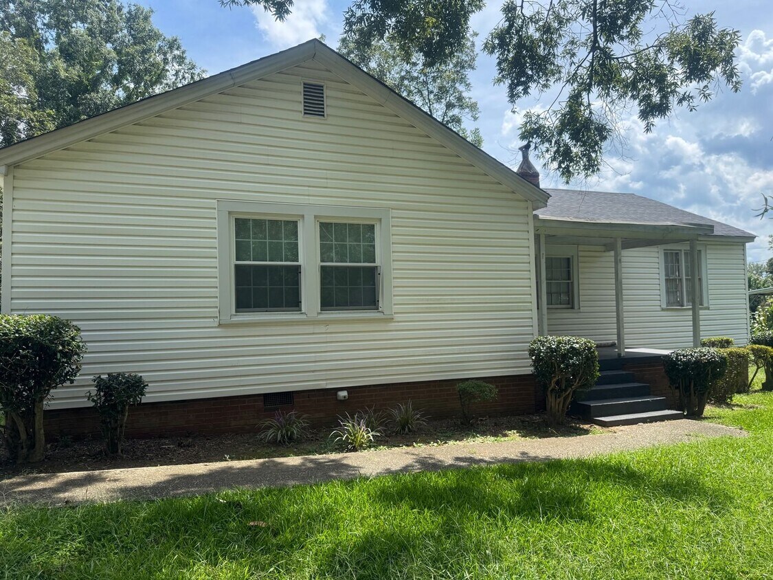 Foto principal - 221 Sloan Ave