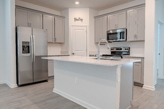 Building Photo - 2509 Relaxing Ln