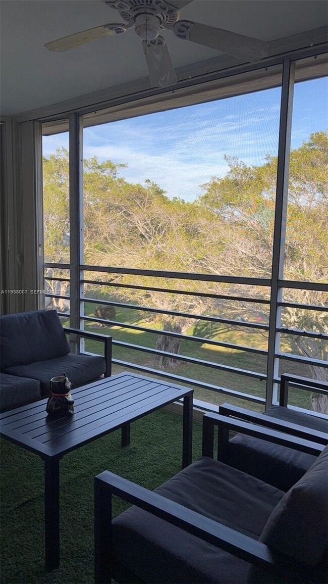 Foto del edificio - 6300 NW 2nd Ave