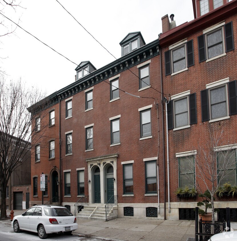 Primary Photo - 740-742 S 10th St