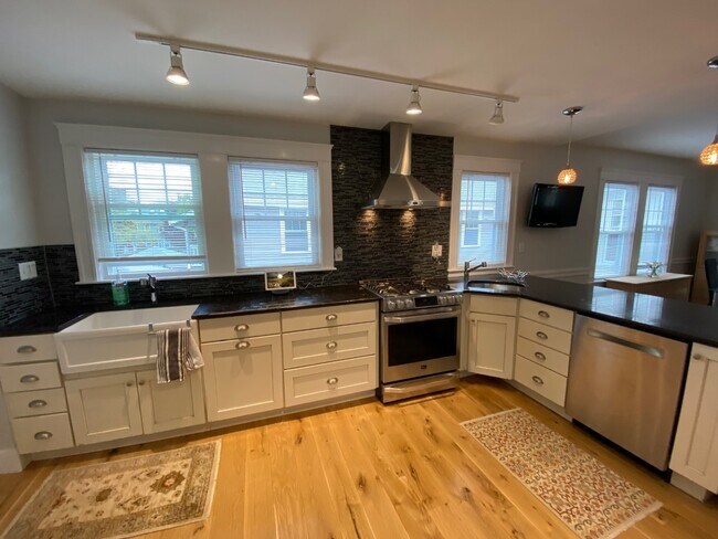 Kitchen - 8 Dalton Rd