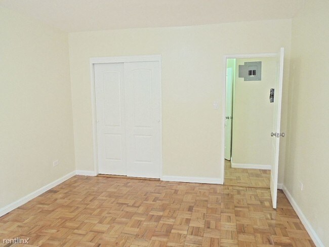 Foto del edificio - 200 E 17th St