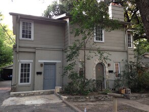 Building Photo - 803 E 32nd St