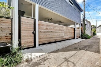 Building Photo - 1716 Haver St