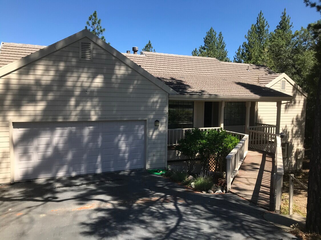 890 Sandalwood Dr, Murphys, CA 95247 House Rental in Murphys, CA
