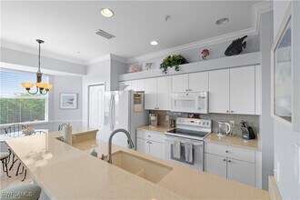 Building Photo - 3800 Sawgrass Way