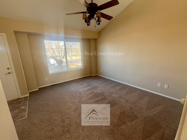 Building Photo - 2395 Lisa Dr