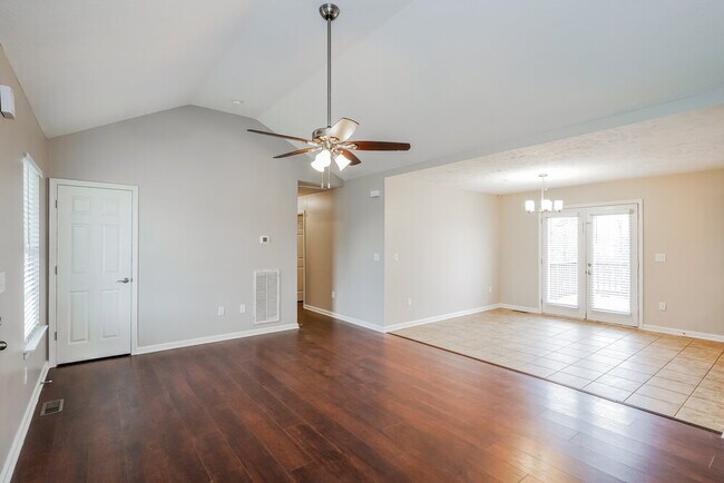 Building Photo - 159 Lizzie Rd
