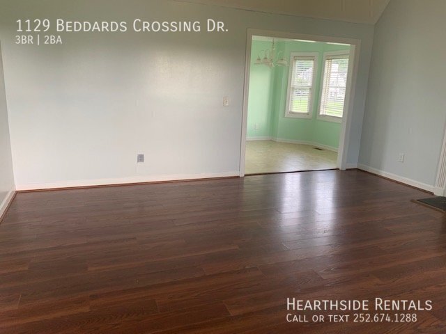 Building Photo - 1129 Beddards Crossing Dr