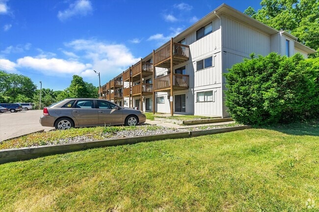 Building Photo - Parkside Apartments