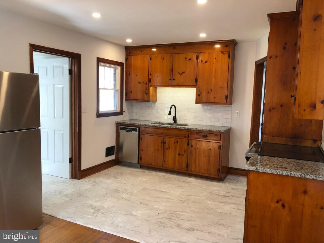 204 N Madison St, Orange, VA 22960 House Rental in Orange, VA