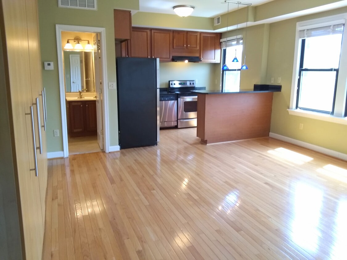 1321 Fairmont St NW Unit 302, Washington, DC 20009 Condo for Rent in