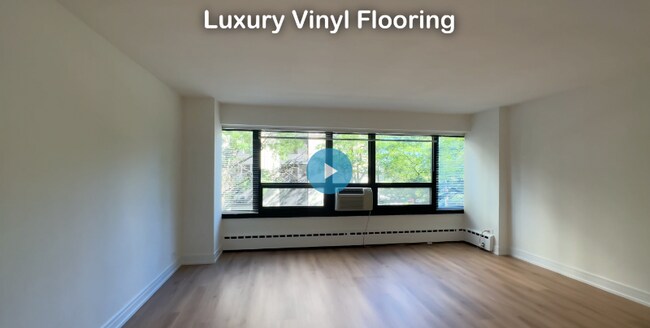 Foto del edificio - 3130 N Lake Shore Dr