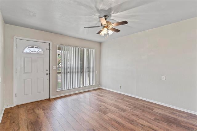 Foto del edificio - 6104 Ivy Hill Rd