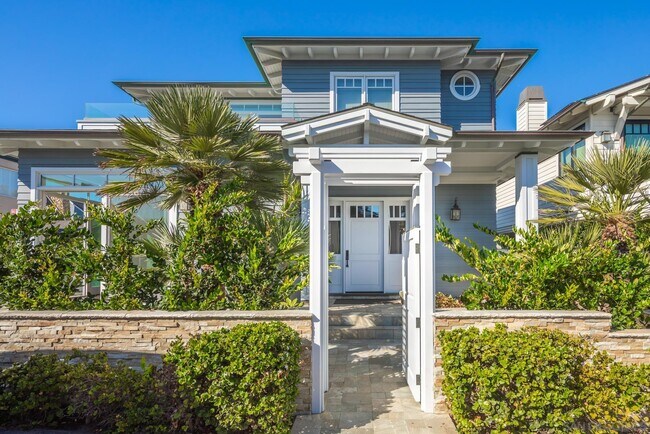 Building Photo - 2211 Ocean Front